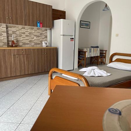 Tarelis Apartments & Studios Камари Экстерьер фото