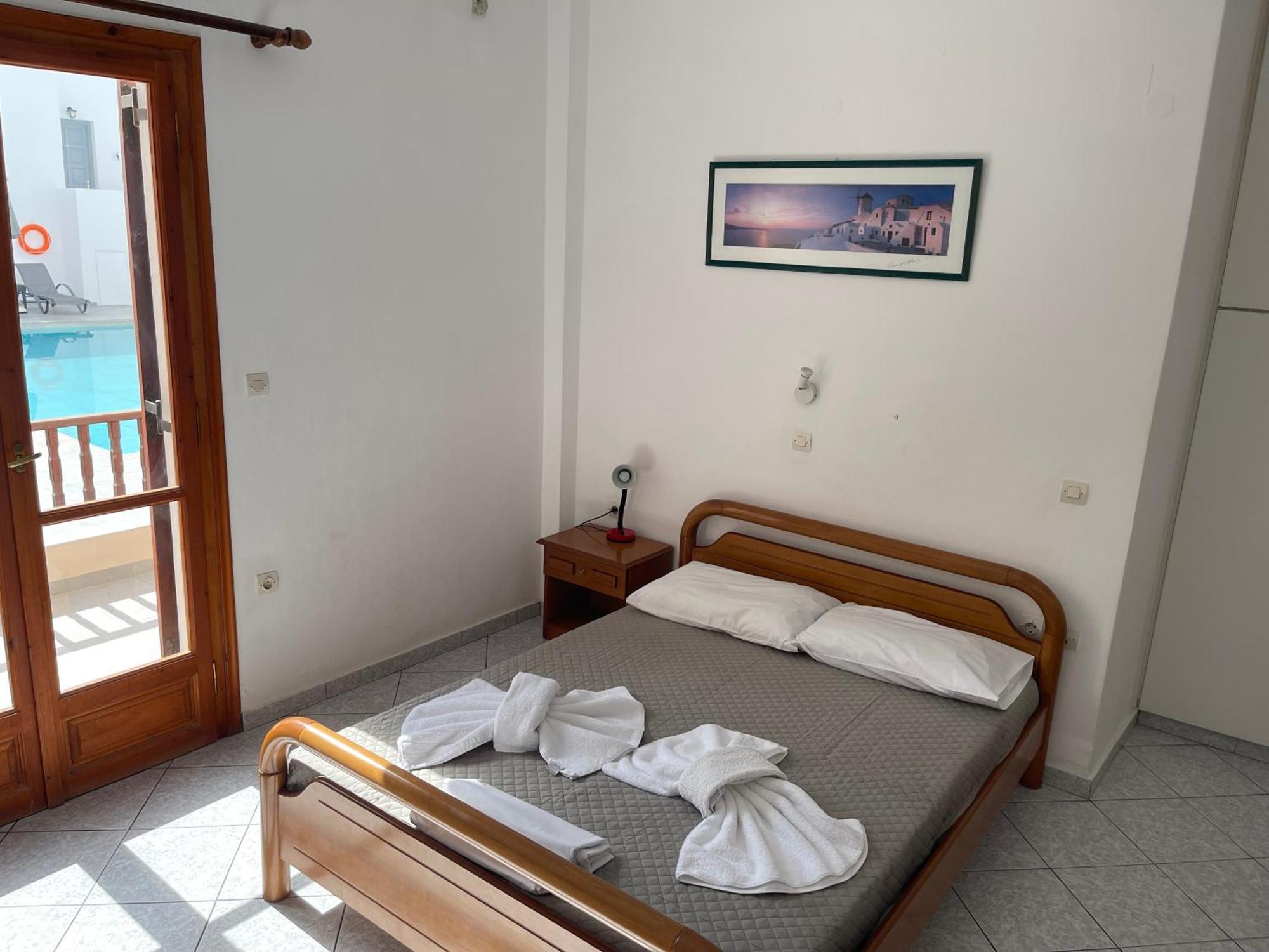 Tarelis Apartments & Studios Камари Экстерьер фото
