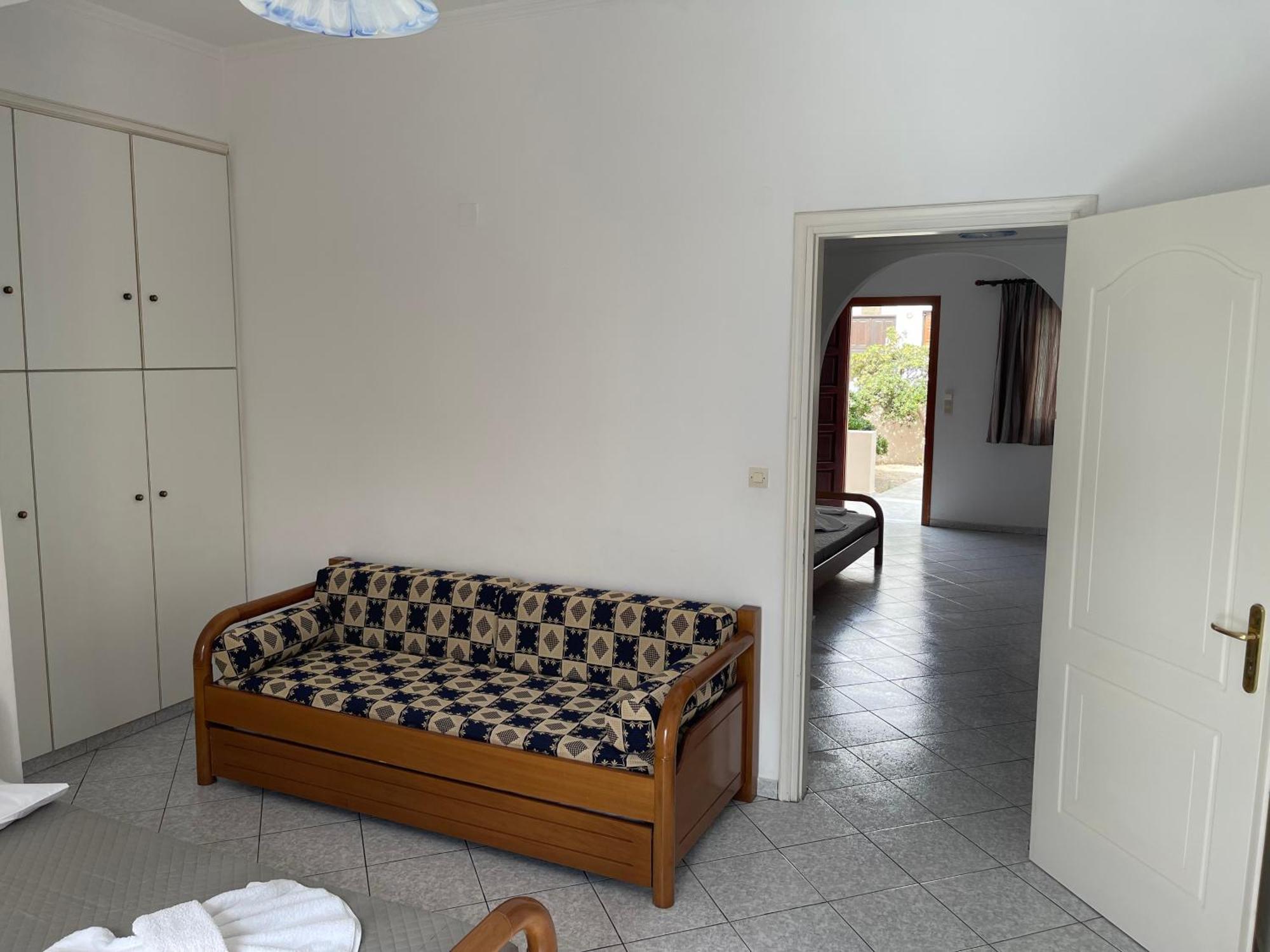 Tarelis Apartments & Studios Камари Экстерьер фото